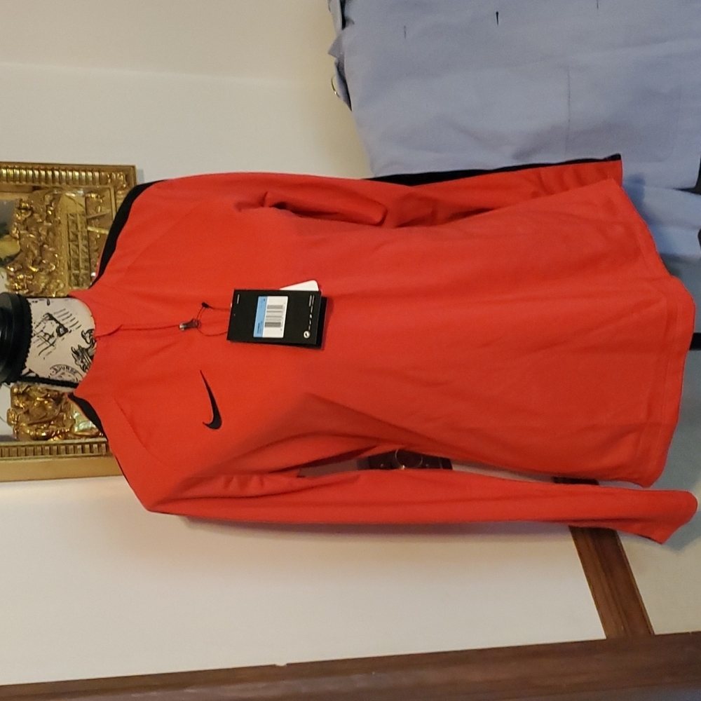 Nike dry fit 3 quarter zip shirt NWT